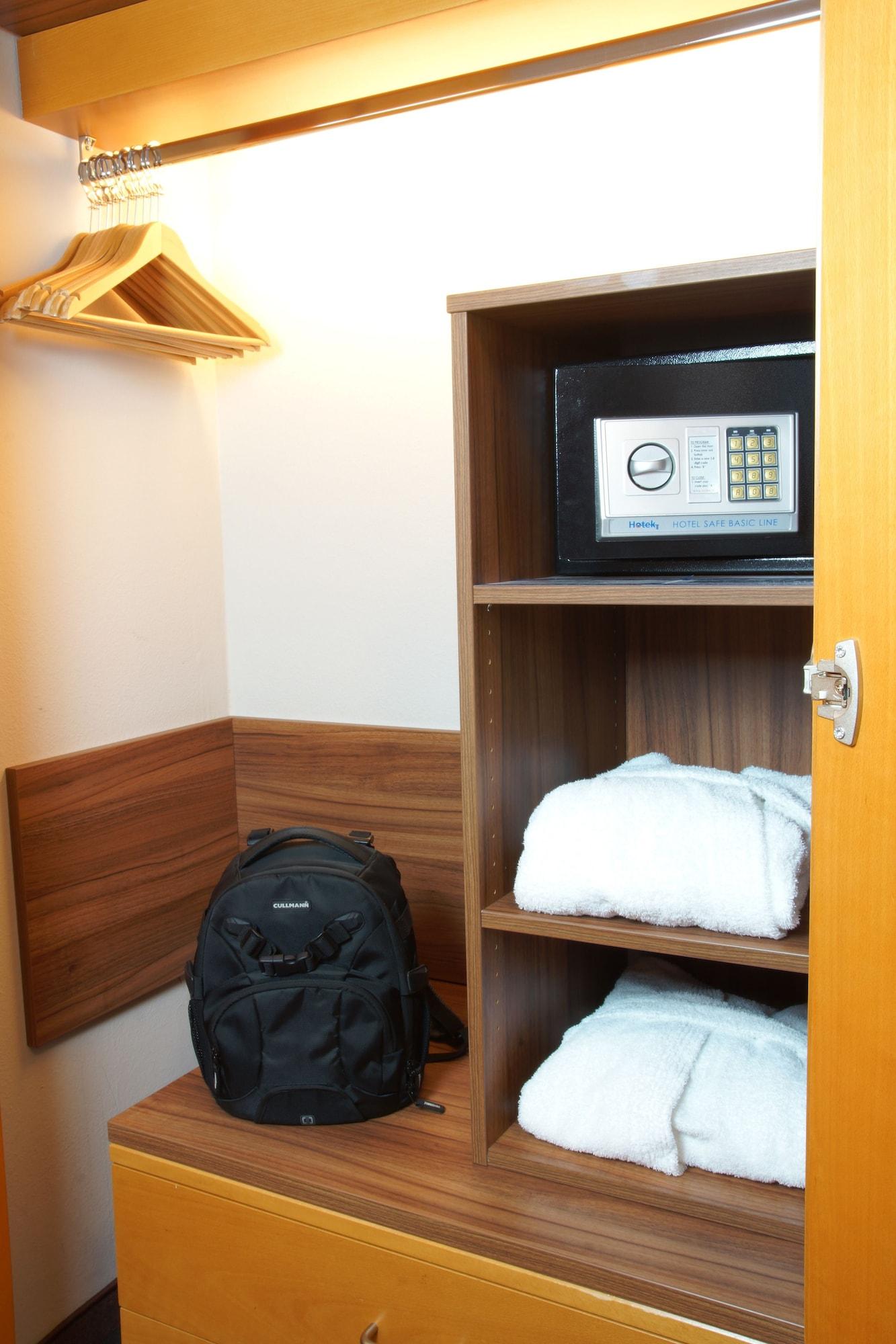 גרוספוסנה Atlanta Hotel Leipzig מראה חיצוני תמונה