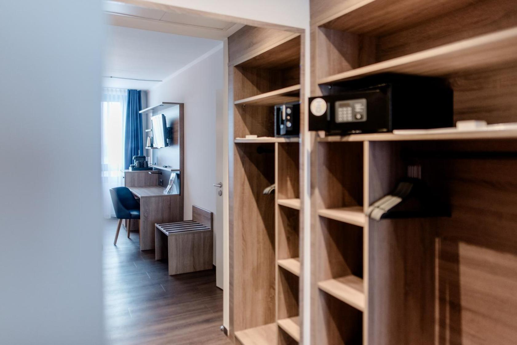 גרוספוסנה Atlanta Hotel Leipzig מראה חיצוני תמונה